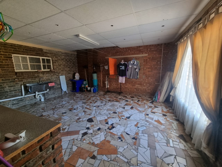 Commercial Property for Sale in Jan Kempdorp Northern Cape